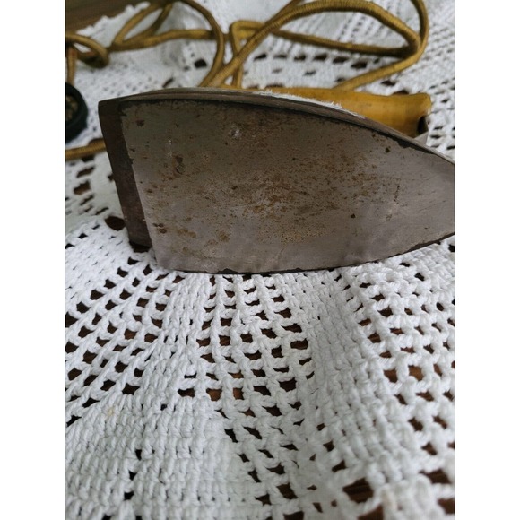 Vintage GOLD SEAL Small Electric "Utility Iron" W/Cord Wood Handle-Untested - Picture 5 of 7